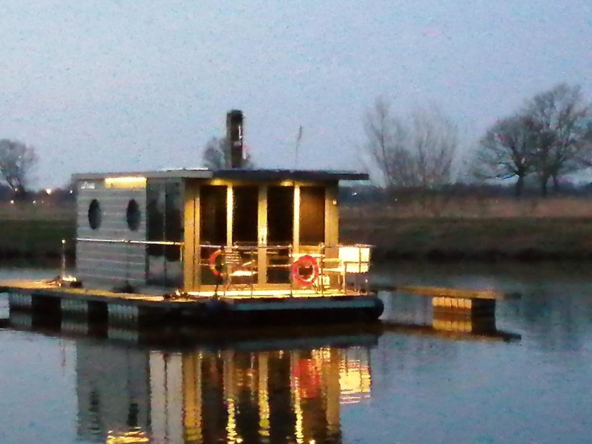 דירות האטם Hausboot Lucky מראה חיצוני תמונה