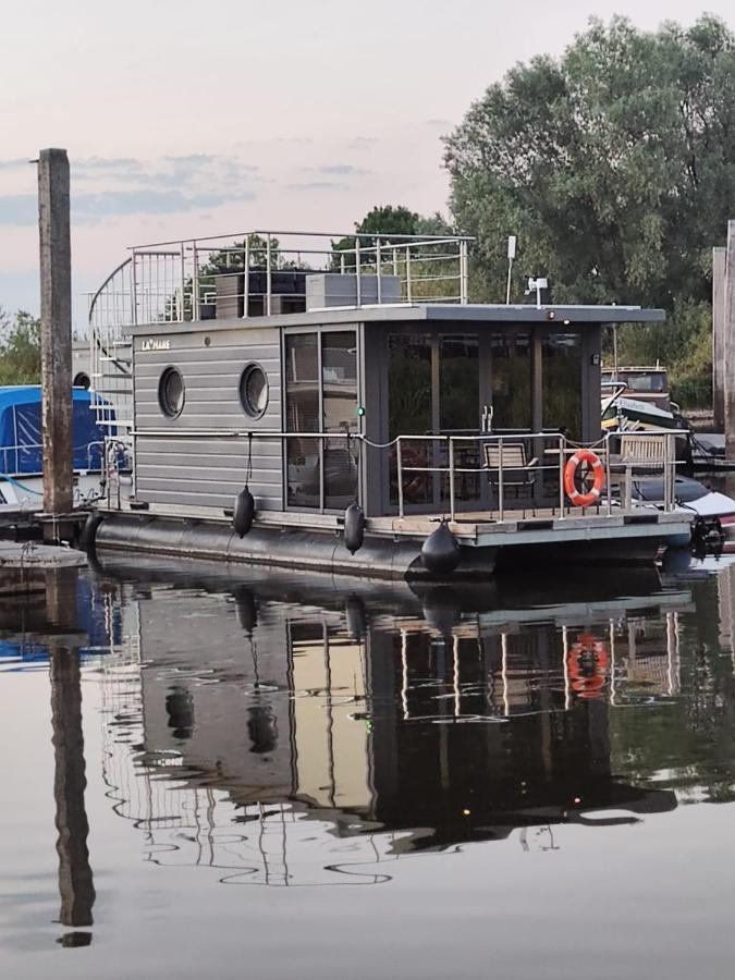 דירות האטם Hausboot Lucky מראה חיצוני תמונה