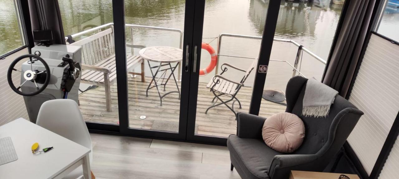 דירות האטם Hausboot Lucky מראה חיצוני תמונה